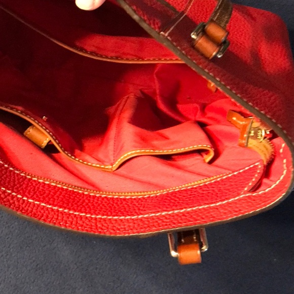 Stunning Dooney and Burke red tote handbag - Picture 13 of 16